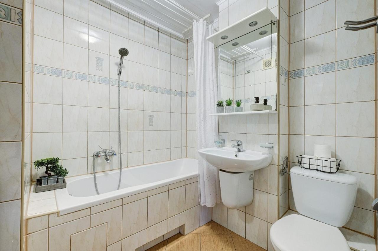 2Br Apt Sliska 10 Center, Smarttv Apartment Warsawa Bagian luar foto