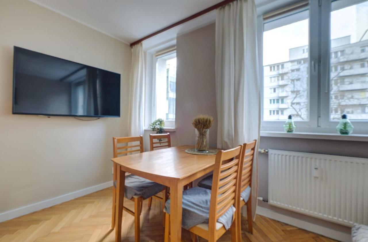 2Br Apt Sliska 10 Center, Smarttv Apartment Warsawa Bagian luar foto